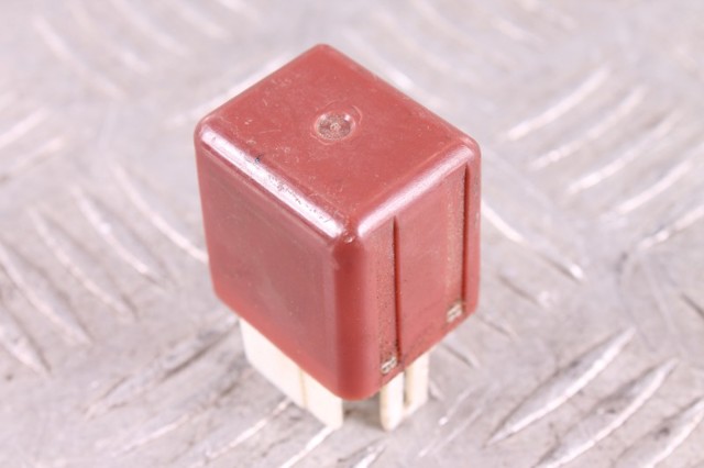 Реле фар передних 9098702006 TOYOTA