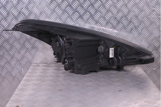 92101F1000 HYUNDAI Фара левая купить в Кривой Рог