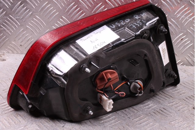 Задний левый внутренний фонарь 924034U520 HYUNDAI