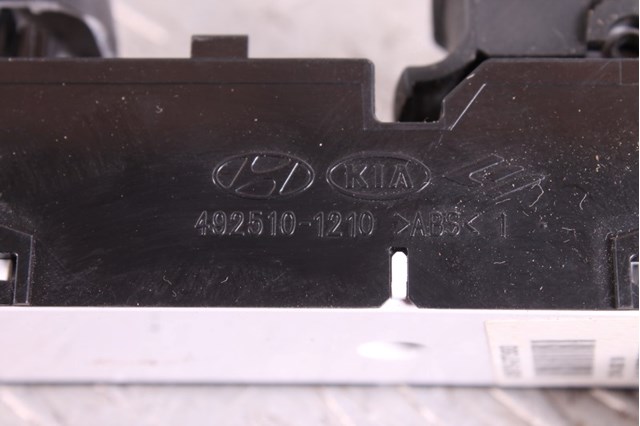 HYUNDAI 935752T500 в наличии Черновцы