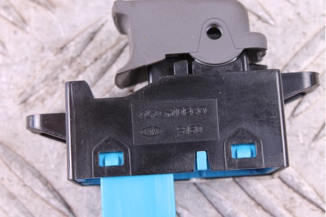935803S000RY HYUNDAI Кнопка подъемника заднего стекла купить в Одесса