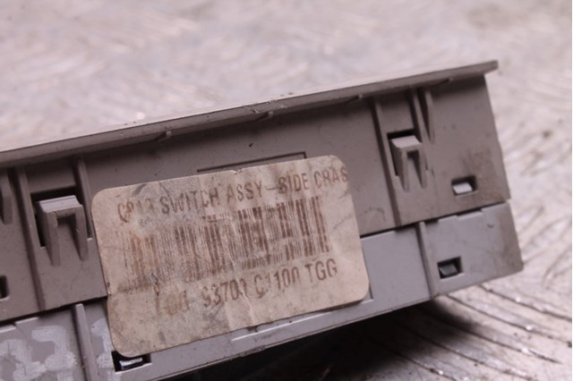 93700C1100 HYUNDAI купить в Днепр
