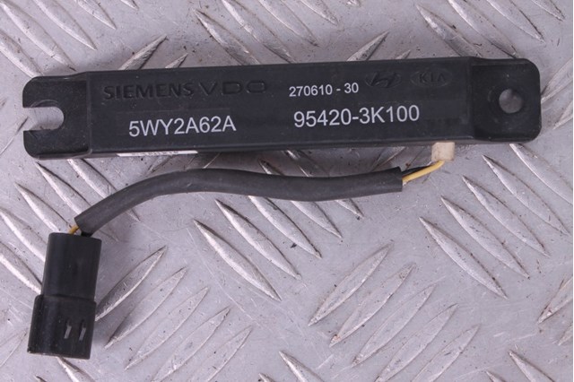Антенна на крышу 954203K100 HYUNDAI