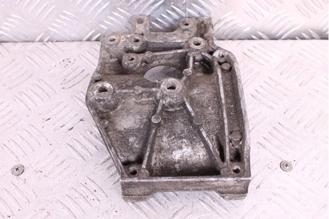 9646719580 FIAT Кронштейн генератора купить в Николаев