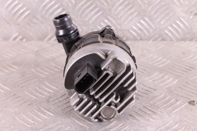 A0005001700 MERCEDES Дополнительная помпа купить в Винница