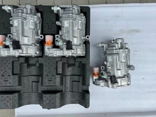 MERCEDES A0008307804 Компрессор кондиционера в наличии Ужгород