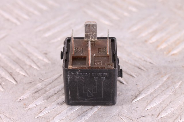 A0025421319 MERCEDES Реле многофункциональное купить в Кривой Рог