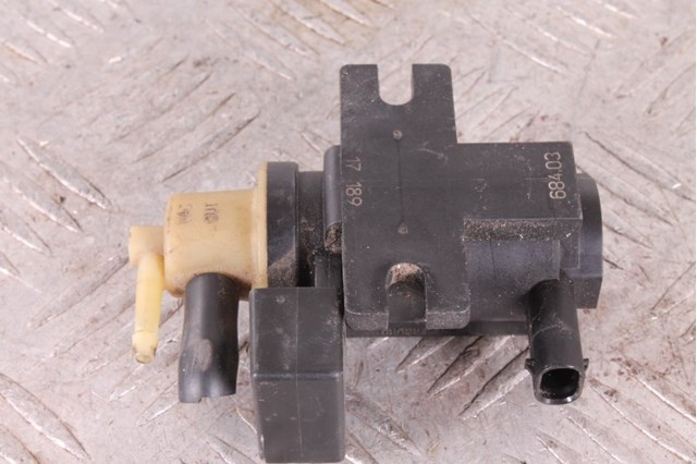 Клапан соленоид регулирования заслонки EGR A0081535428 MERCEDES