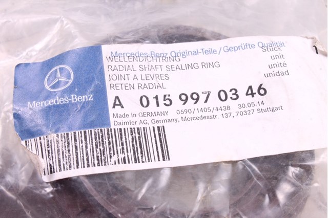 Сальник заднего хвостовика редуктора  A0159970346 MERCEDES
