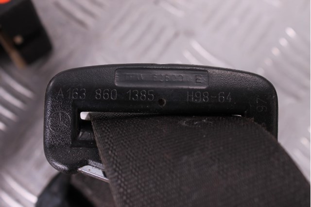 MERCEDES A1638601385 Левый ремень безопасности в наличии Каменское