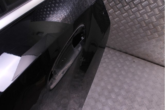 MERCEDES A1667300305 Дверь задняя левая в наличии Тернополь