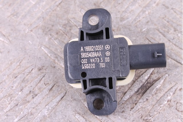 Датчик Эйрбэг передний A1668210351 MERCEDES