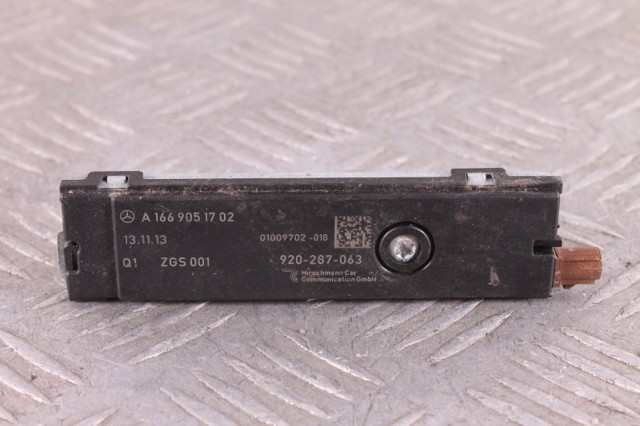 Усилитель сигнала антенны A1669051702 MERCEDES