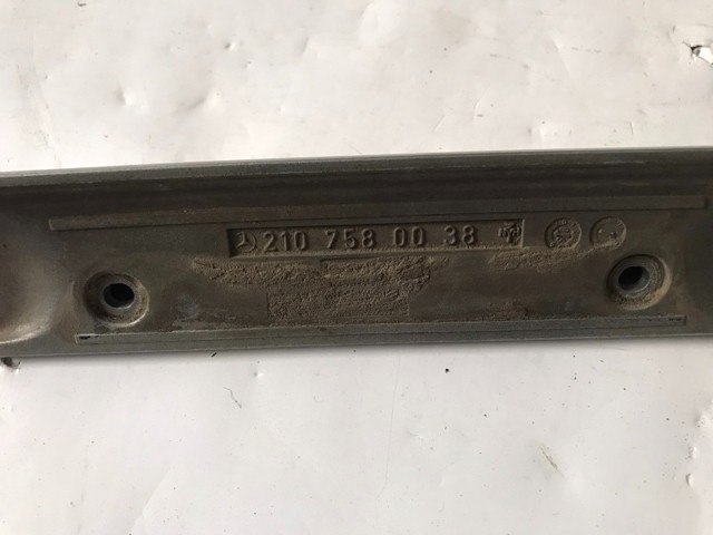 Корпус фонаря подсветки номерного знака A2107580038 MERCEDES