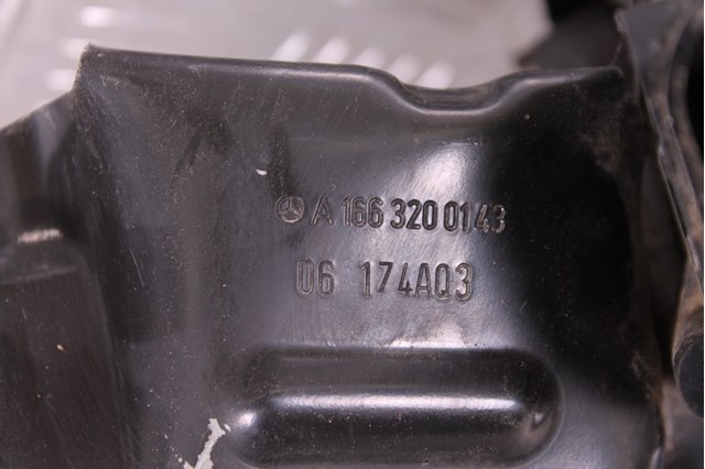 MERCEDES A2123200358 Блок клапанов регулируемой подвески в наличии Павлоград