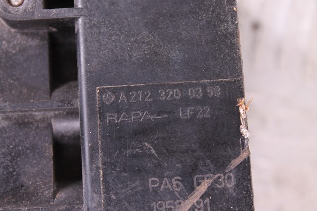 MERCEDES A2123200358 Блок клапанов регулируемой подвески в наличии Кривой Рог
