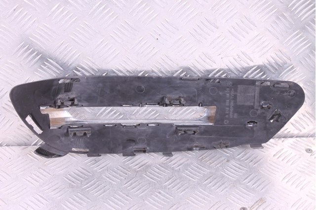 Заглушка ПТФ бампера переднего правая A2128851823 MERCEDES