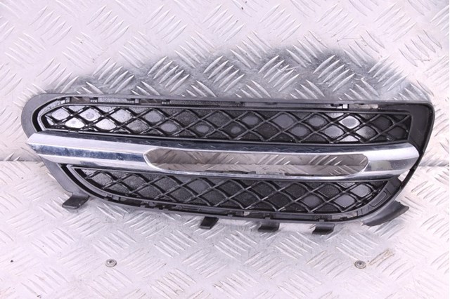 A2128851823 MERCEDES Заглушка (решетка) противотуманных фар бампера переднего правая купить в Сумы