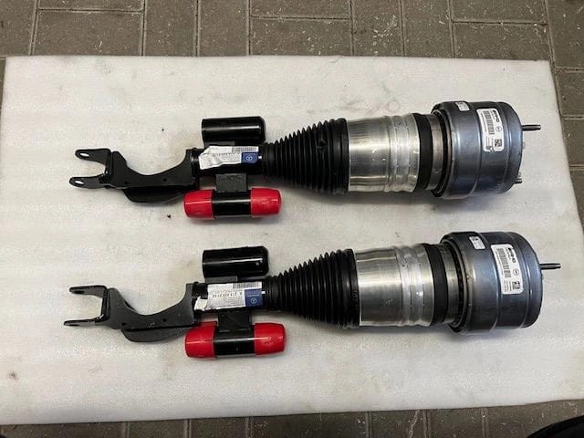 A2133202201 MERCEDES Амортизатор передний правый купить в Ровно