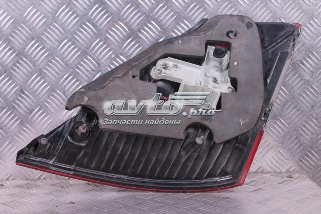 Фонарь задний левый A2218200366 MERCEDES