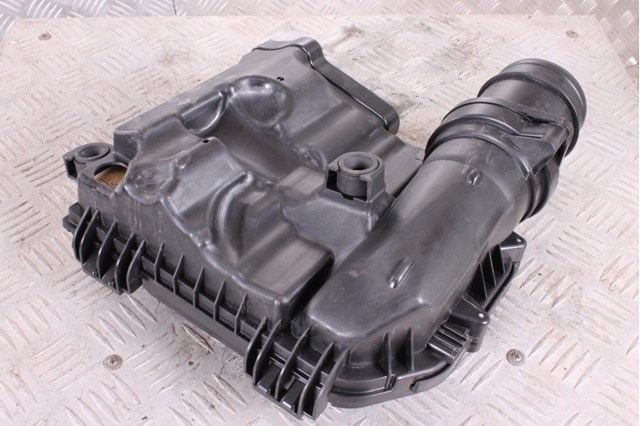 A2760903901 MERCEDES Корпус воздушного фильтра левый купить в Одесса