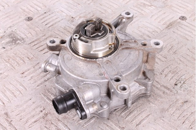 MERCEDES A2762300365 Вакуумный насос в наличии Сумы