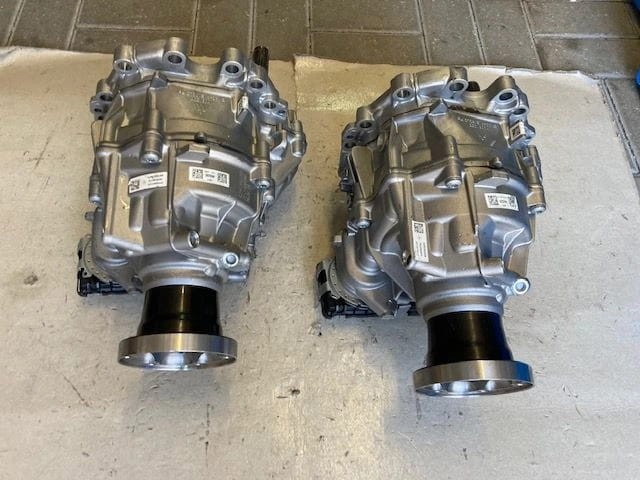 MERCEDES A2902803200 Раздатка в наличии Черкассы