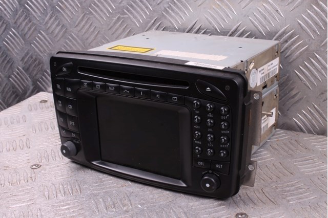 MERCEDES 4638201689 Магнитола (радио AM/FM) в наличии Тернополь