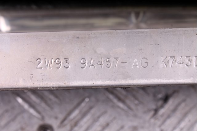 Прокладка выпускного коллектора, левая AJ810025 JAGUAR