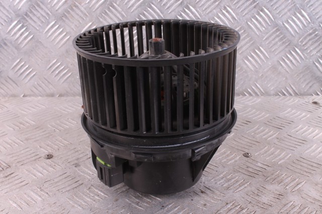 AV6N18456AA FORD Вентилятор печки купить в Ирпень