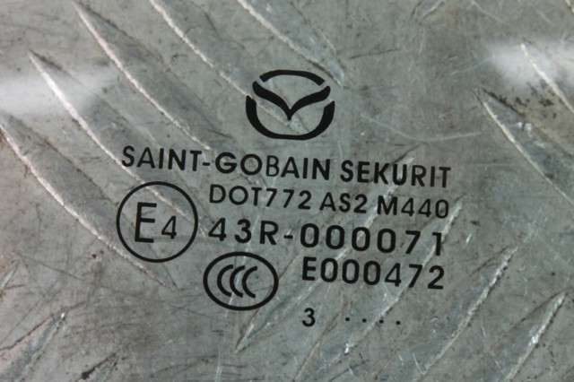MAZDA BHN972510 Стекло двери задней правой в наличии Ровно