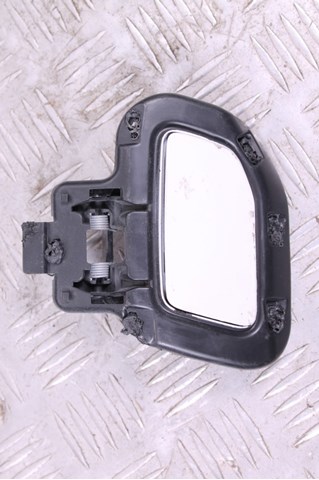 LAND ROVER BJ3213W024C в наличии Ирпень