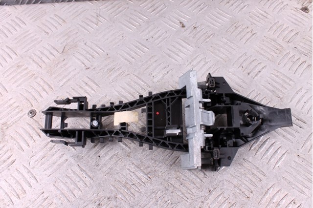 LAND ROVER BJ32224N02 в наличии Хмельницкий