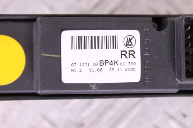 MAZDA BP4L66380 Кнопочный блок управления стеклоподъемником задний левый в наличии Николаев