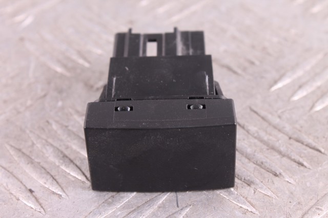 D65155225 MAZDA купить в Ирпень