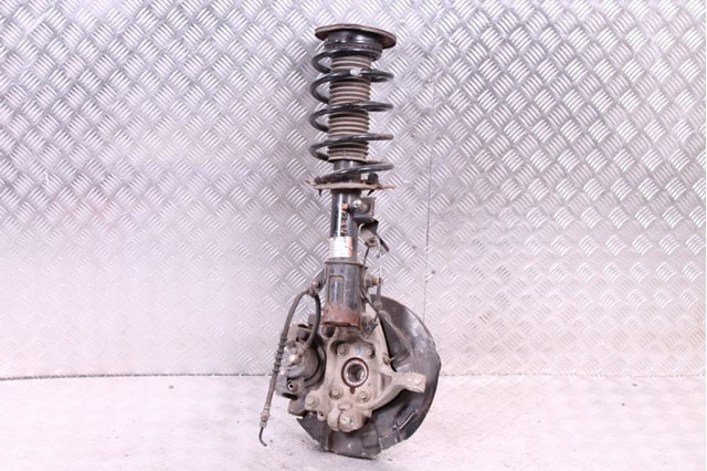 DG9Z3K185B Цапфа передняя правая купить Житомир