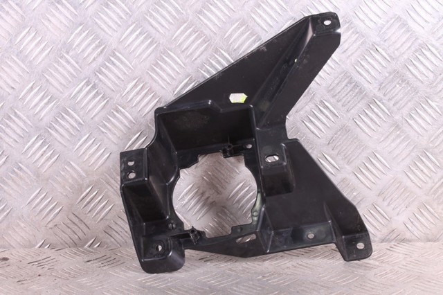 Кронштейн крепления противотуманной фары, правой DS7315266BB FORD
