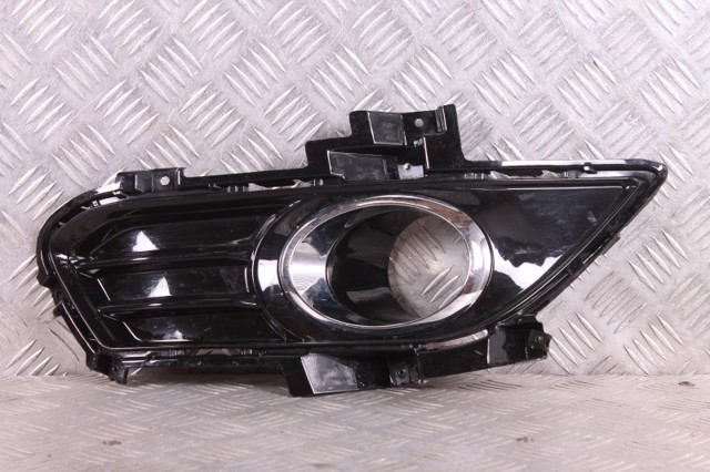 DS7Z17B814CB FORD Заглушка (решетка) противотуманных фар бампера переднего правая купить в Житомир