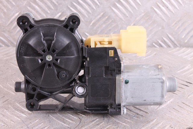 DS7Z5423394A FORD Мотор стеклоподъемника двери задней правой купить в Черновцы
