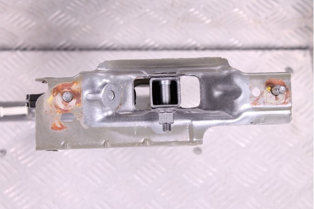 Петля багажника DS7Z5442701A FORD