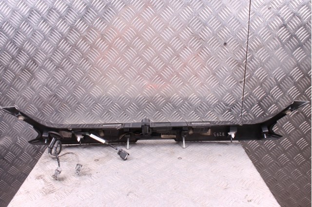 Накладка на крышку багажника DS7Z5443400BA FORD