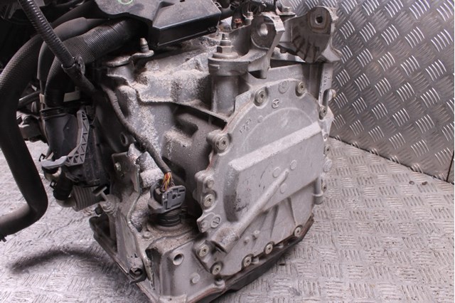 F0YA03000RV0 MAZDA купить в Тернополь
