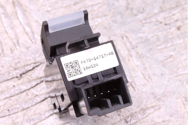 LAND ROVER FK7214717AB в наличии Чернигов