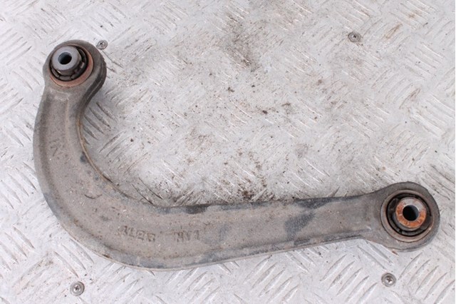 Рычаг задней подвески поперечный GHP928C10 MAZDA