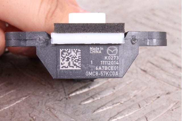 MAZDA GMC857KC0A Датчик удара в наличии Житомир