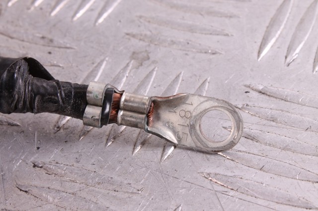 KD4967070 MAZDA купить в Ирпень