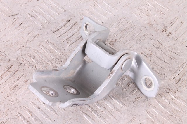 Петля двери передней правой KD5358210 MAZDA