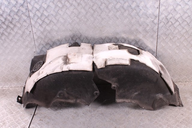 Подкрылок задний левый LR033054 LAND ROVER