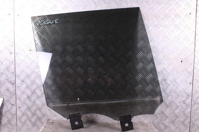 Окно задней двери LR052676 LAND ROVER