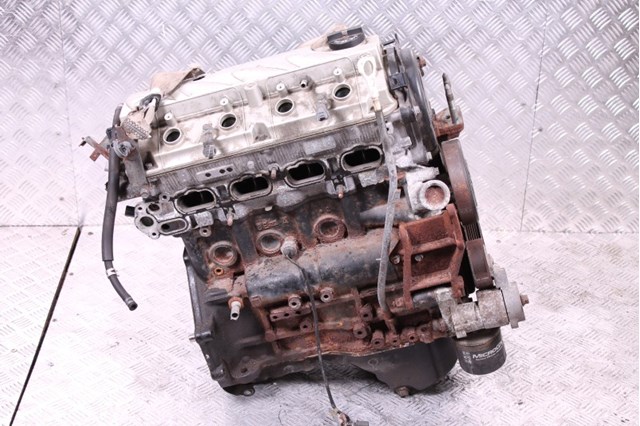 Двигатель (двс) MN158030